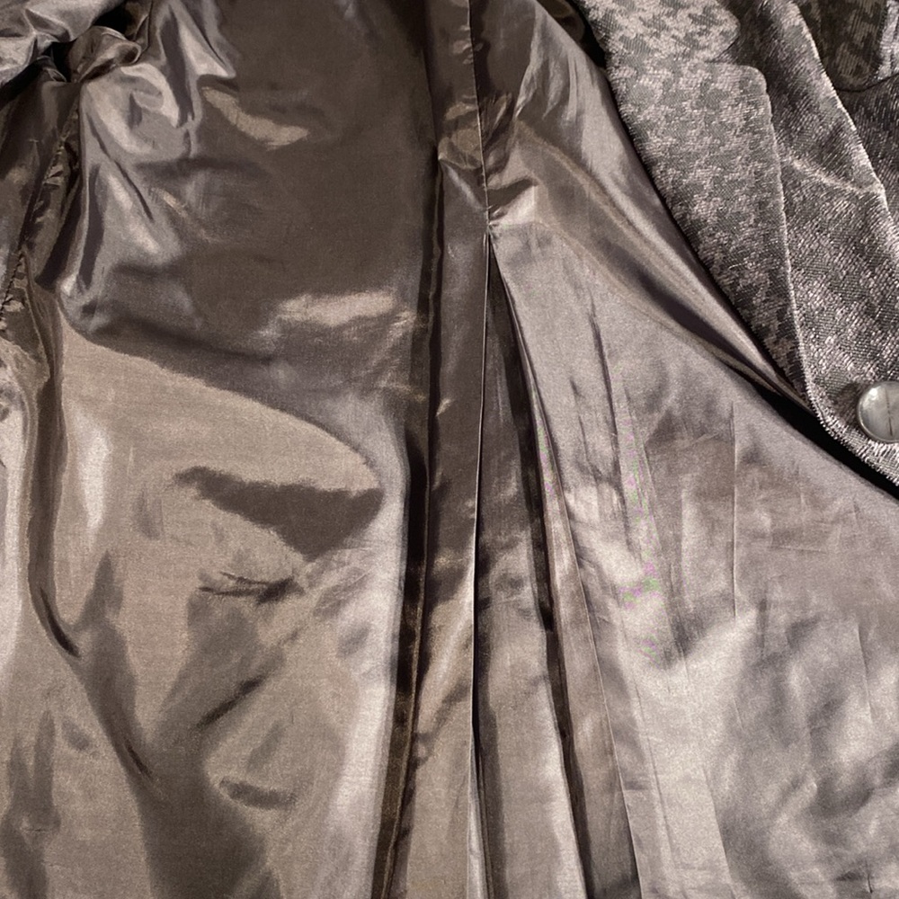 Due per Due poly/ rayon size M herringbone blazer grey and lavender lined! - Picture 7 of 10